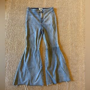 We The Free Bellbottom Jeans size 30